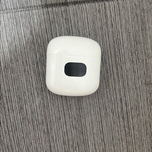 White Wireless Earbuds and case